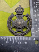 Lade das Bild in den Galerie-Viewer, WW1 British Army City of London St. Pancras ORIGINAL Cap Badge - The Militaria Shop