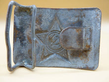 Lade das Bild in den Galerie-Viewer, Original WW2 USSR Russian Soldiers Army Brass Belt Buckle - The Militaria Shop