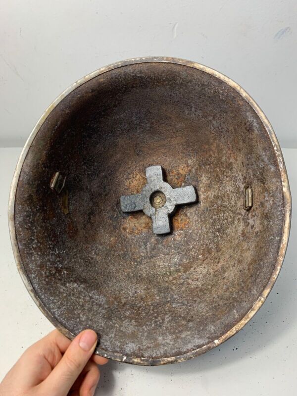 Mk3 Canadian / British Army Original WW2 Turtle Helmet High Rivet - The Militaria Shop