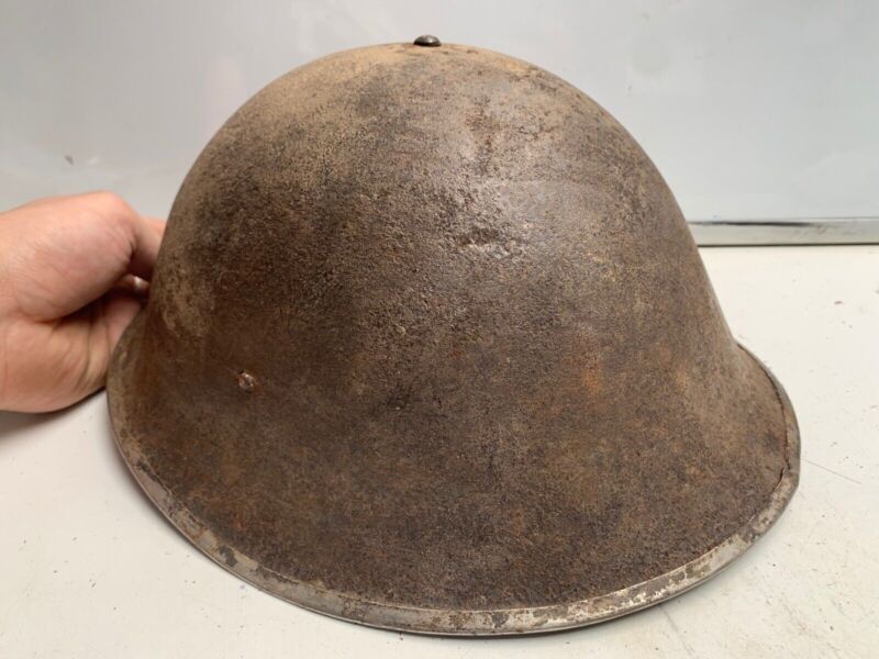 Original WW2 Canadian / British Army MK3 Turtle Helmet - Untouched Original!!! - The Militaria Shop