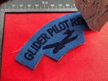Load image into Gallery viewer, Glider Pilot Regiment RAF British Army Shoulder Titles Matching Facing Pair - The Militaria Shop