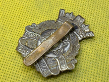 Load image into Gallery viewer, WW1 / WW2 British Army Duke of Lancasters Regiment Cap Badge - The Militaria Shop