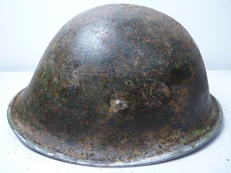 Mk3 Canadian / British Army Original WW2 Turtle Helmet High Rivet - The Militaria Shop