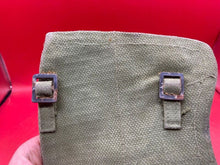 Lade das Bild in den Galerie-Viewer, Original British Army Soldiers Gaiter Spat 37 Pattern Webbing (Single) - The Militaria Shop