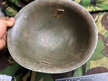 Charger l'image dans la galerie, British / Canadian Army Mark 3 Turtle Helmet - Original WW2 Combat Helmet - The Militaria Shop