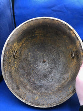 Load image into Gallery viewer, WW2 Canadian / British Army Mk3 Turtle Helmet Original - The Militaria Shop
