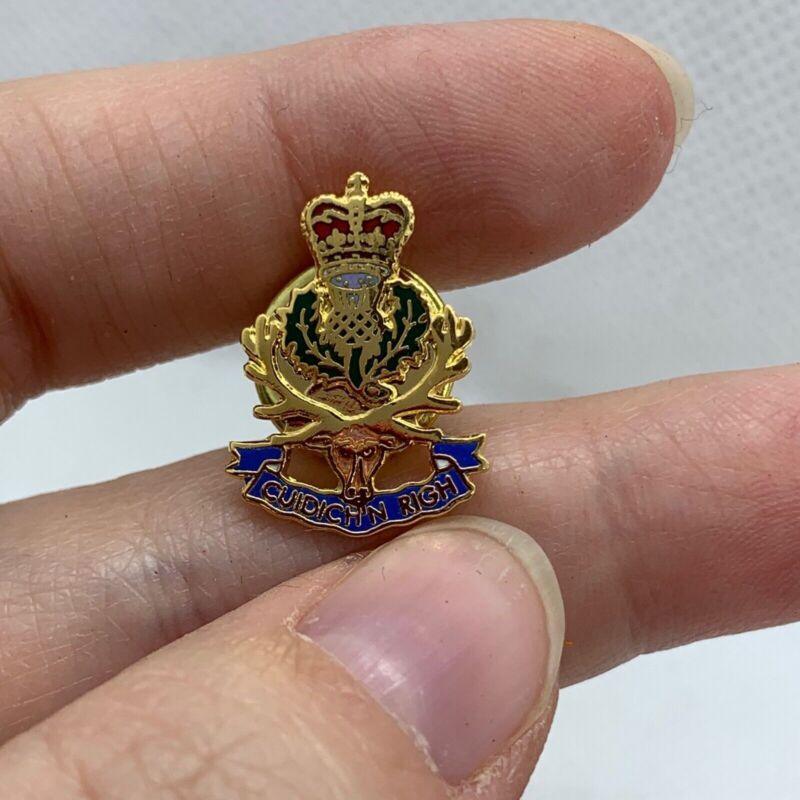 Scottish Highlanders - NEW British Army Military Cap/Tie/Lapel Pin Badge #110 - The Militaria Shop