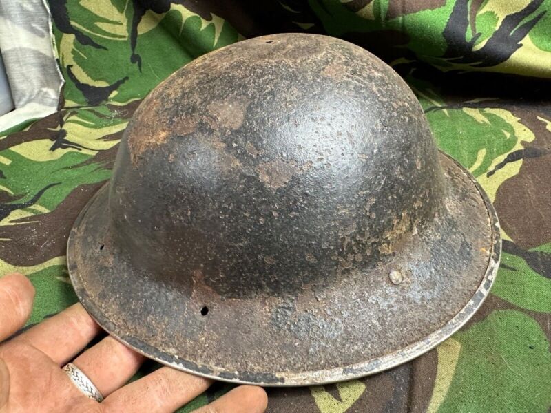 British Army Mk2 Brodie Helmet - Original WW2 - South African Manufactured - The Militaria Shop