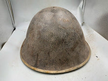 Charger l'image dans la galerie, Original WW2 British / Canadian Army Mk3 Turtle Combat Helmet - The Militaria Shop