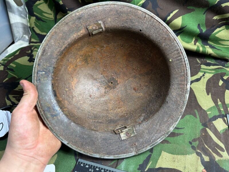 British Army Mk2 Brodie Helmet - Original WW2 - South African Manufactured - The Militaria Shop