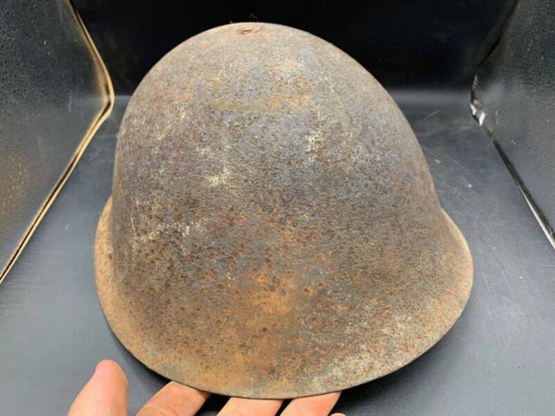 Original WW2 Onwards (1945-1952) British Army Mk4 Turtle Helmet - The Militaria Shop