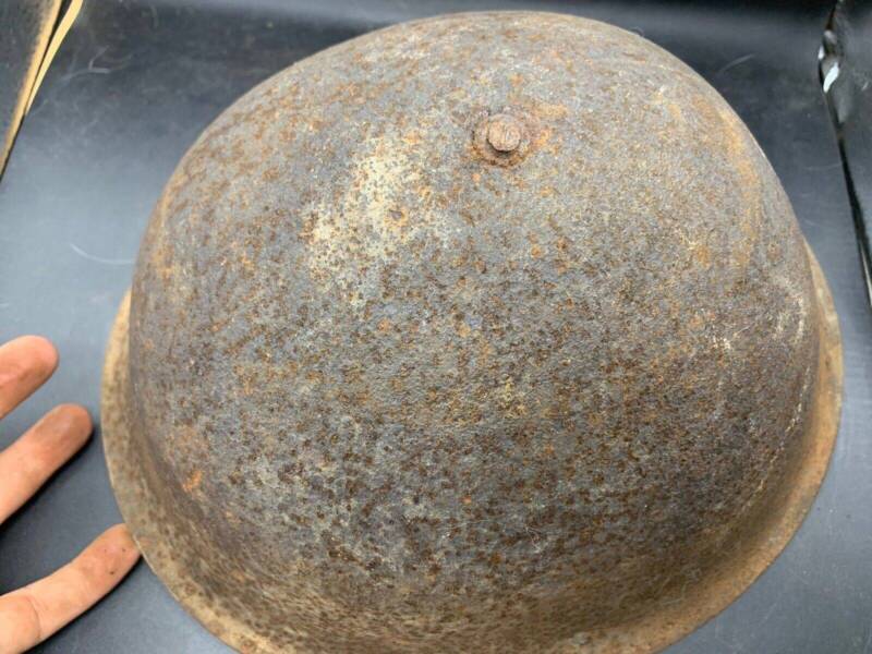 Original WW2 Onwards (1945-1952) British Army Mk4 Turtle Helmet - The Militaria Shop