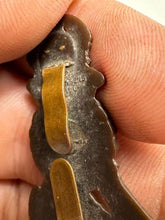 Charger l'image dans la galerie, Original WW2 British Army Royal Army Labour Corps Bakelite Economy Cap Badge - The Militaria Shop