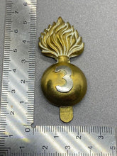 Load image into Gallery viewer, WW1 British Army 3rd Battalion City of London Regiment Cap Badge - Original - The Militaria Shop