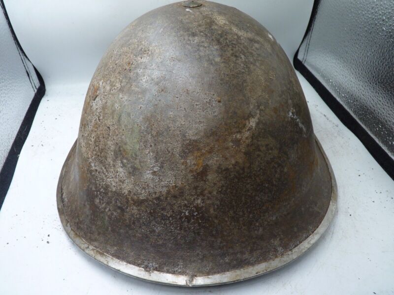 Mk3 Canadian / British Army Original WW2 Turtle Helmet High Rivet - The Militaria Shop