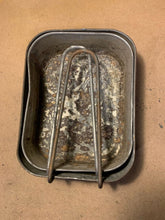 Load image into Gallery viewer, Original WW2 British Army Soldiers Mess Tin Set - The Militaria Shop