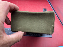 Charger l'image dans la galerie, Original US Army Chemical Agent Detector Kit - Empty Waist Pouch - Vietnam Era - The Militaria Shop