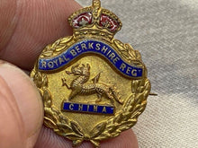 Load image into Gallery viewer, British Army - Royal Berkshire Regiment Sweetheart Brooch - The Militaria Shop