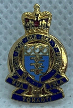 Charger l'image dans la galerie, Royal Army Ordnance Corp - NEW British Army Military Cap/Tie/Lapel Pin Badge #52 - The Militaria Shop
