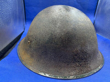 Charger l'image dans la galerie, WW2 Canadian / British Army Mk3 Turtle Helmet Original - The Militaria Shop