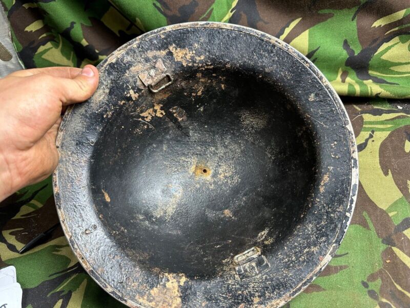 British Army Mk2 Brodie Helmet - Original WW2 - South African Manufactured - The Militaria Shop