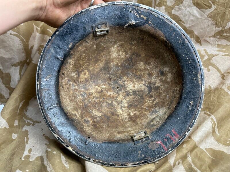 British Army Mk2 Brodie Helmet - Original WW2 - South African Manufactured - The Militaria Shop