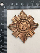 Charger l'image dans la galerie, British Army Victorian 74th (Highland) Regiment of Foot Cap Badge - The Militaria Shop