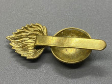 Load image into Gallery viewer, WW1 British Army 3rd Battalion City of London Regiment Cap Badge - Original - The Militaria Shop