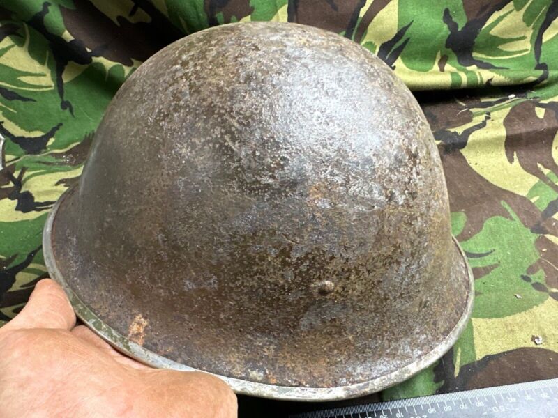 British / Canadian Army Mark 3 Turtle Helmet - Original WW2 Combat Helmet - The Militaria Shop