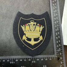 Lade das Bild in den Galerie-Viewer, British Royal Merchant Navy Marine Bullion Embroidered Blazer Badge - The Militaria Shop
