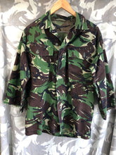 Load image into Gallery viewer, Size 160/96 - Vintage British Army DPM Lightweight Combat Jacket Smock - The Militaria Shop