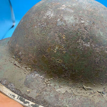 Load image into Gallery viewer, Original WW2 British Army Mk2 Army Combat Helmet - Divisional Sign - The Militaria Shop
