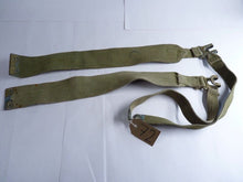 Charger l'image dans la galerie, Original WW2 Pattern British Army L Straps Pair - 37 Pattern Webbing Haversack - The Militaria Shop