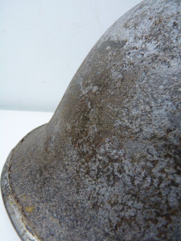 Mk3 Canadian / British Army Original WW2 Turtle Helmet High Rivet - The Militaria Shop
