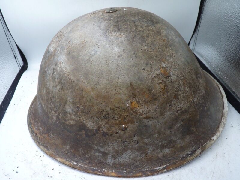 Mk3 Canadian / British Army Original WW2 Turtle Helmet High Rivet - The Militaria Shop