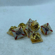 Load image into Gallery viewer, 1Btn Duke of Edinburgh - NEW British Army Military Cap/Tie/Lapel Pin Badge #165 - The Militaria Shop