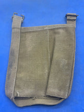 Lade das Bild in den Galerie-Viewer, WW2 British Army / RAF 37 Pattern Webbing Water Bottle Carrier Harness Original - The Militaria Shop