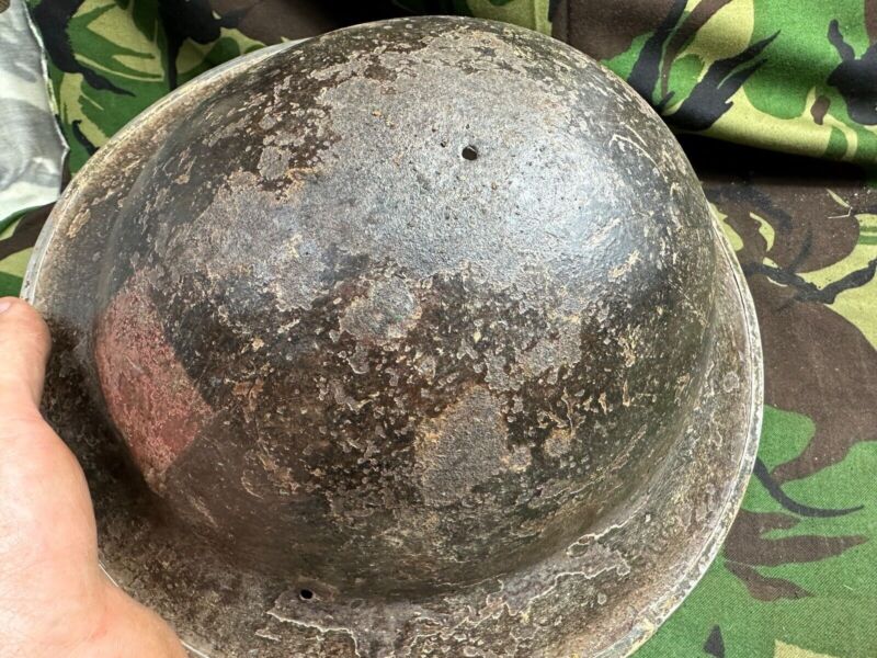 British Army Mk2 Brodie Helmet - Original WW2 - South African Manufactured - The Militaria Shop