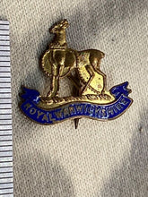 Load image into Gallery viewer, Original British Army - Royal Warwickshire Gilt and Enamel Sweetheart Brooch - The Militaria Shop