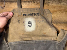 Load image into Gallery viewer, Original WW2 British Army / RAF 37 Pattern Small Pack & L Strap Set - The Militaria Shop