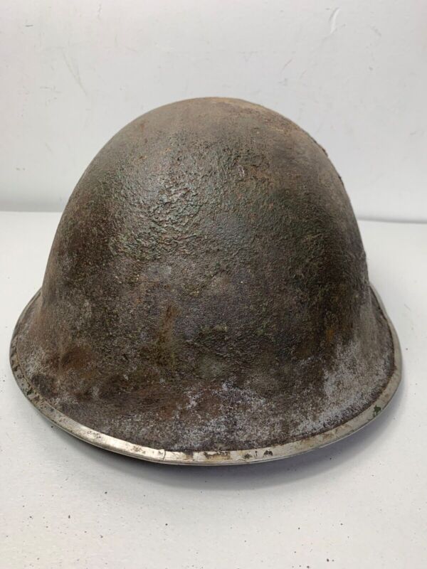 Mk3 Canadian / British Army Original WW2 Turtle Helmet High Rivet - The Militaria Shop