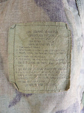 Charger l'image dans la galerie, Genuine US Army Camouflaged BDU Battledress Uniform - 33 to 37 Inch Chest - The Militaria Shop