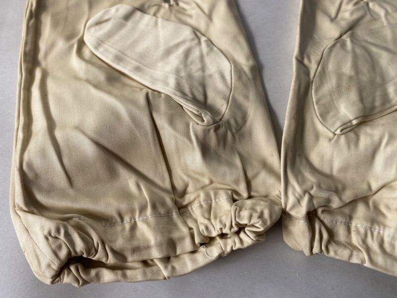 A Matching Pair of WW2 British Army Winter Gunners Gloves - Marked & Dated 1 - The Militaria Shop