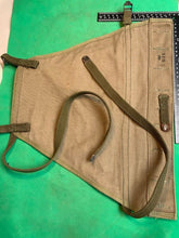 Charger l'image dans la galerie, Original WW2 US Army M1928 Haversack Pack Tail - 1944 Dated - The Militaria Shop