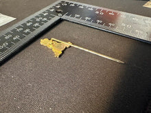 Charger l'image dans la galerie, Labour Corps - British Army Military Cap/Tie/Lapel Pin Badge - The Militaria Shop