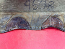 Lade das Bild in den Galerie-Viewer, Original British Army Soldiers Gaiter Spat 37 Pattern Webbing (Single) - The Militaria Shop