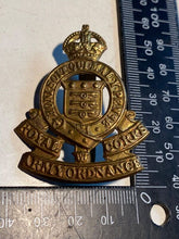 Load image into Gallery viewer, WW1 / WW2 British Army - Royal Army Ordnance Corps Brass Cap Badge. - The Militaria Shop