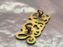 Load image into Gallery viewer, Original WW1 British Army - Royal Army Pay Corps Collar Badge - The Militaria Shop