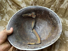 Charger l'image dans la galerie, WW2 Mk3 High Rivet Turtle - British / Canadian Army Helmet - Nice Original - The Militaria Shop