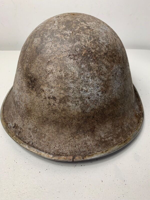 Mk3 Canadian / British Army Original WW2 Turtle Helmet High Rivet - The Militaria Shop